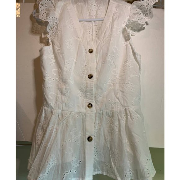 White eyelet blouse by Ace by Aimee. Size M. NWT. - Picture 1 of 5